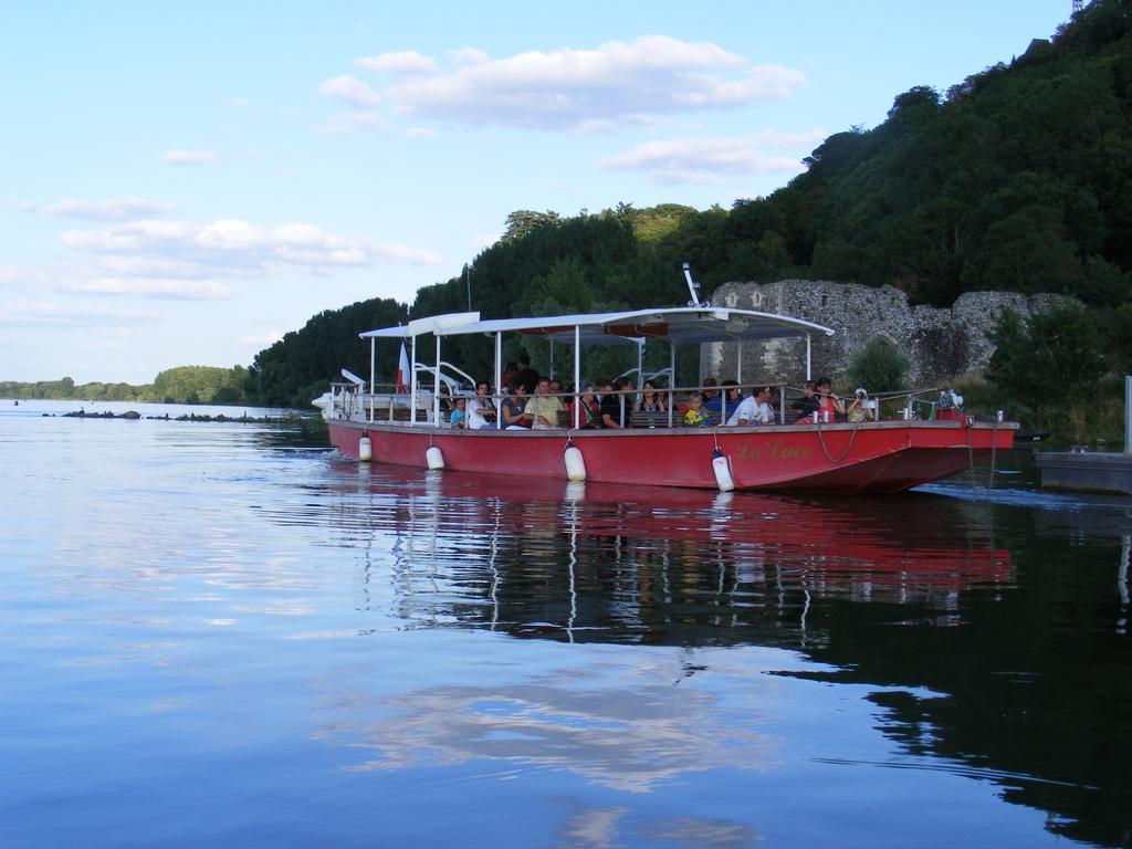 Chambres D'Hotes Vignes Et Loire Drain Екстериор снимка